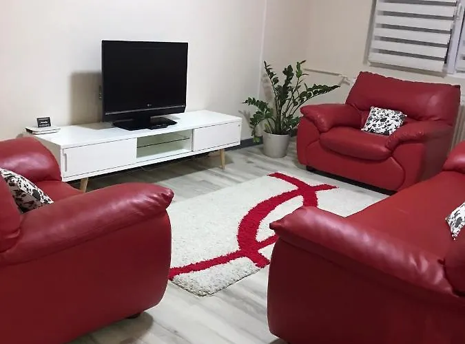 Boulevard Apartment