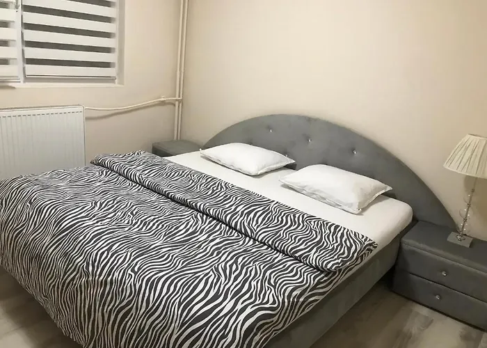 Boulevard Apartment