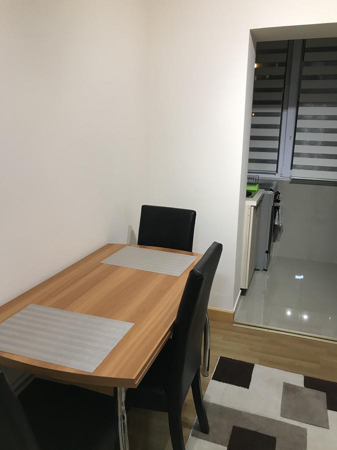 Boulevard Apartment *